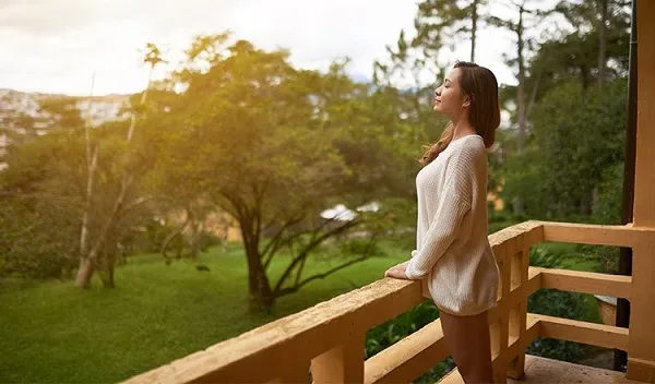 (Hotels) - Elevate Your Stay, Elevate Your Life - 英超直播